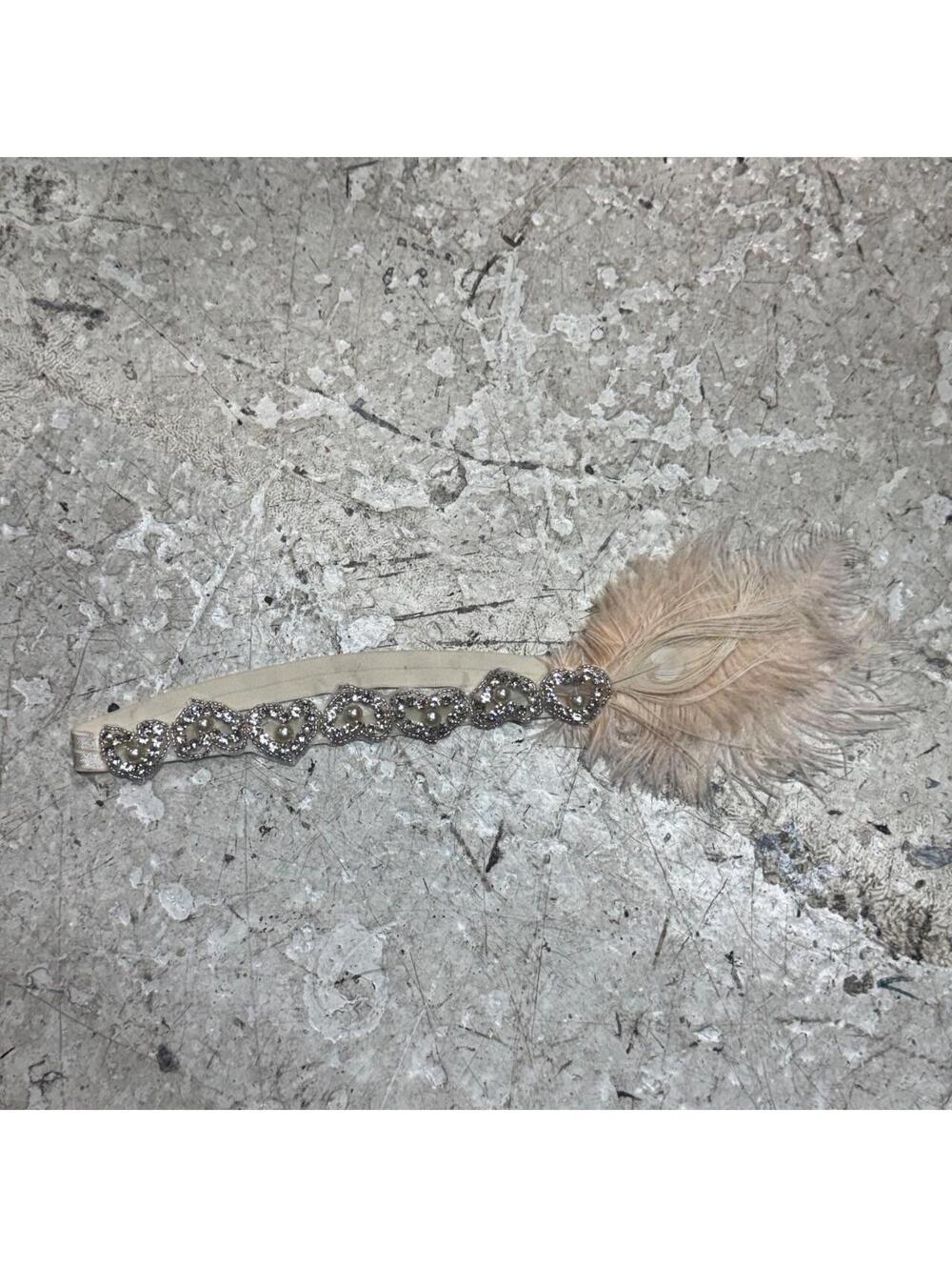 Pastel Peach Feather & Pearl Rhinestone Heart Flapper Headband - Picture 5 of 6